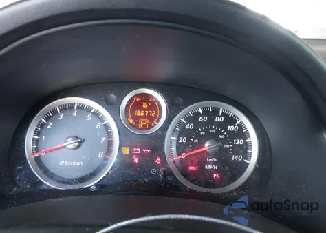 2010 Nissan Sentra 2.0S z USA, uszkodzony, nr VIN 3N1AB6AP7AL667197